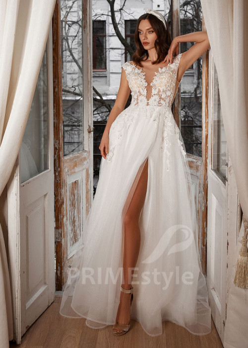 Extravagantné čipkované svadobné šaty LS703