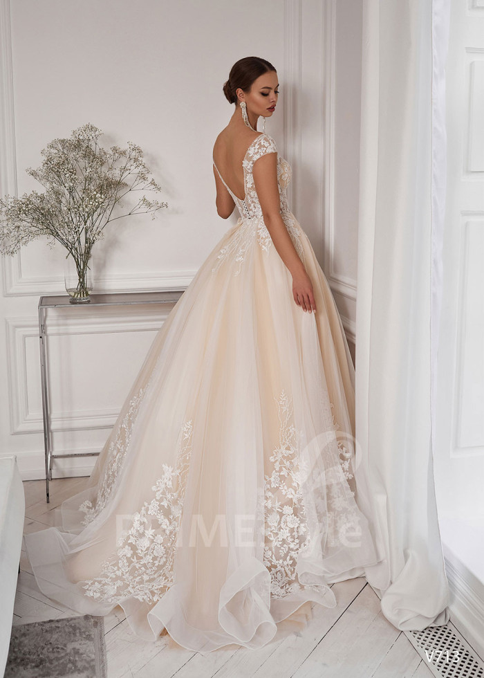 Luxusné princeznovské svadobné šaty LS713