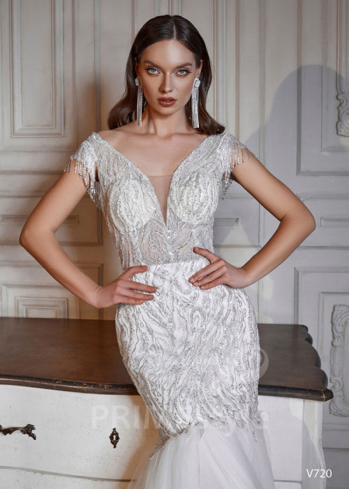 Luxusné úzke svadobné šaty LS720 2