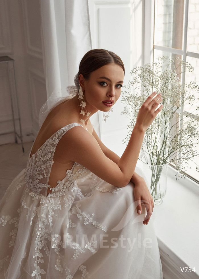 Exkluzívne princeznovské svadobné šaty LS734