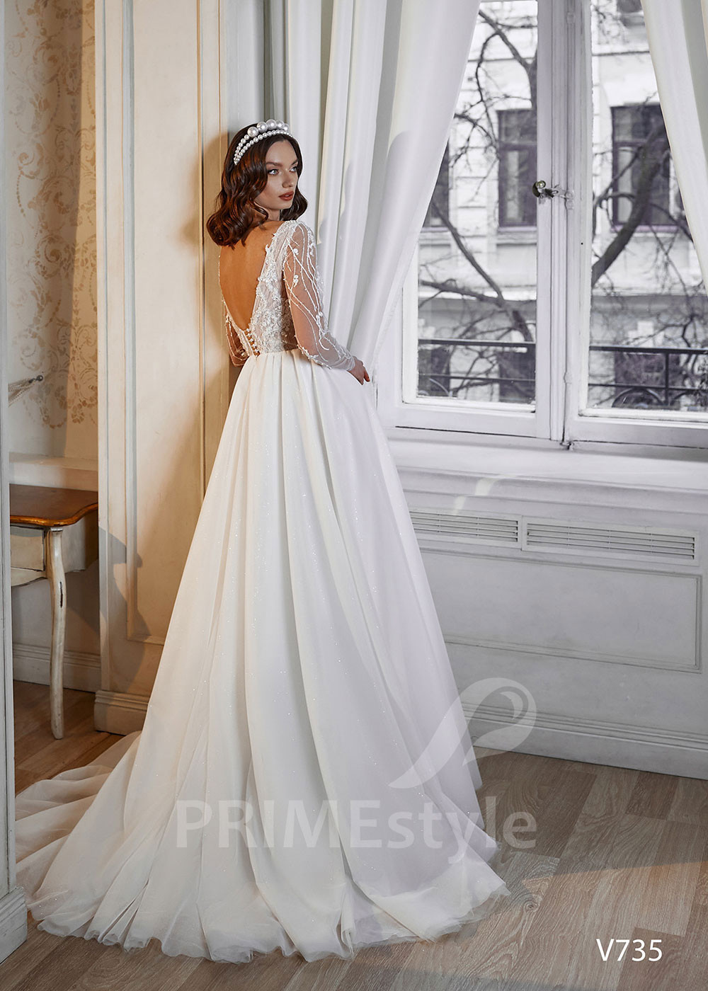 Elegantné čipkované svadobné šaty LS735