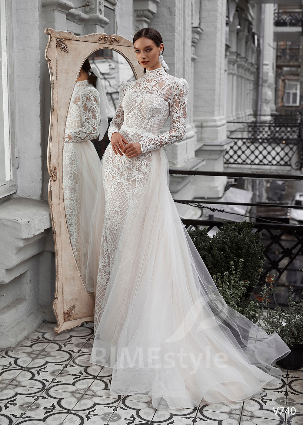 Exkluzívne úzke svadobné šaty LS740