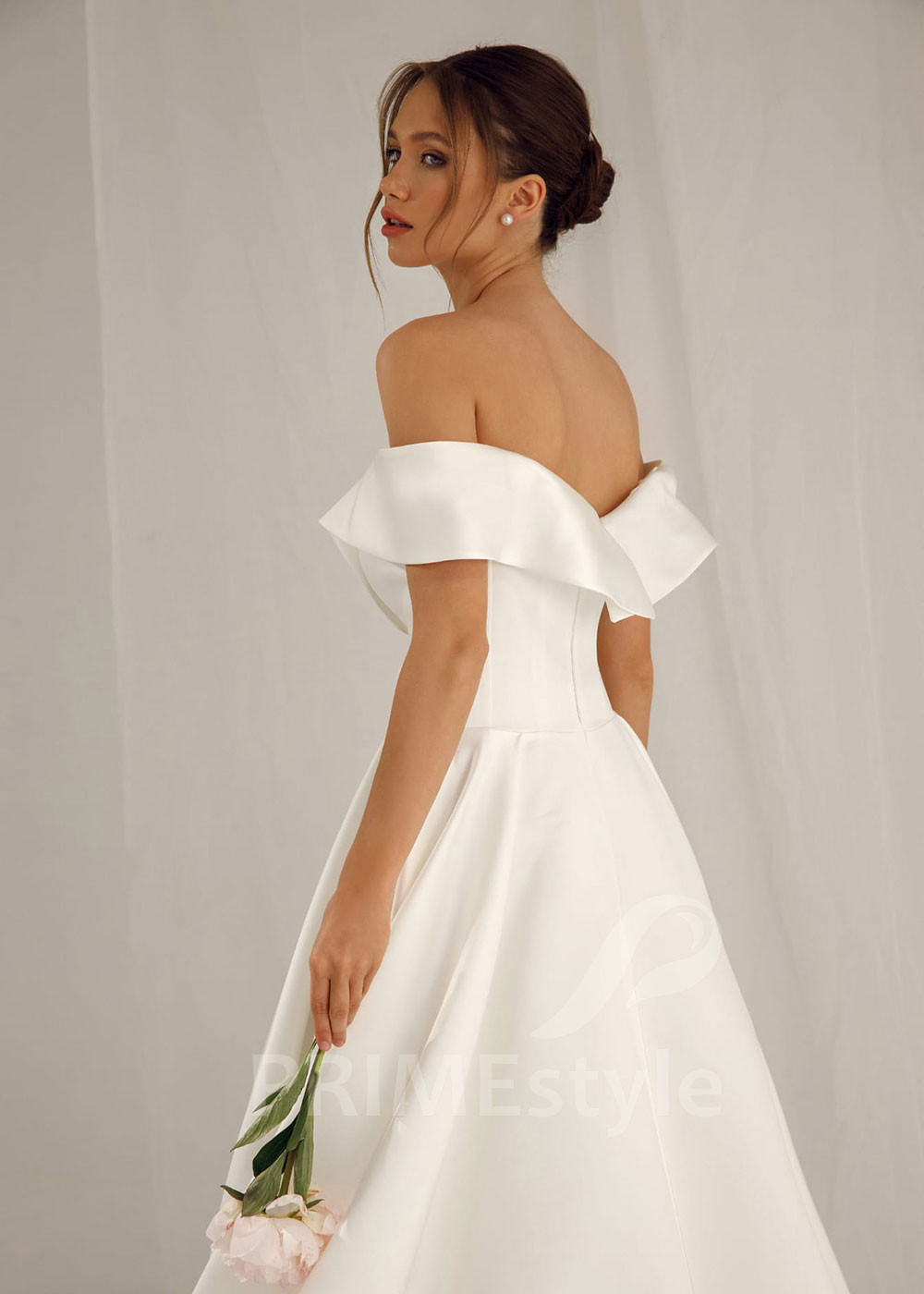 Jednoduché minimalistické svadobné...