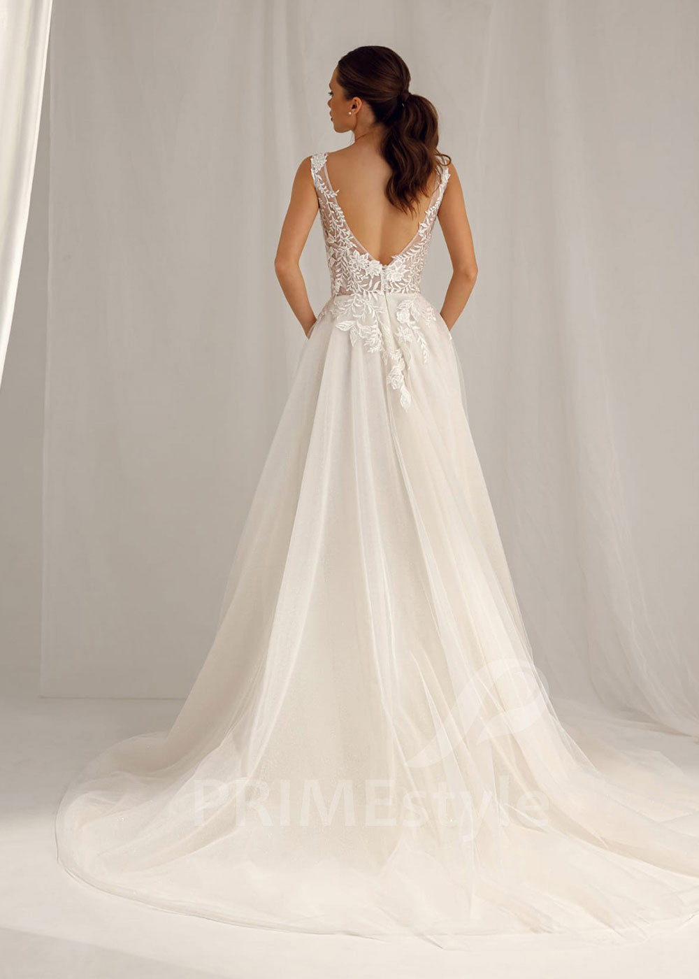 Elegantné čipkované svadobné šaty Aurora