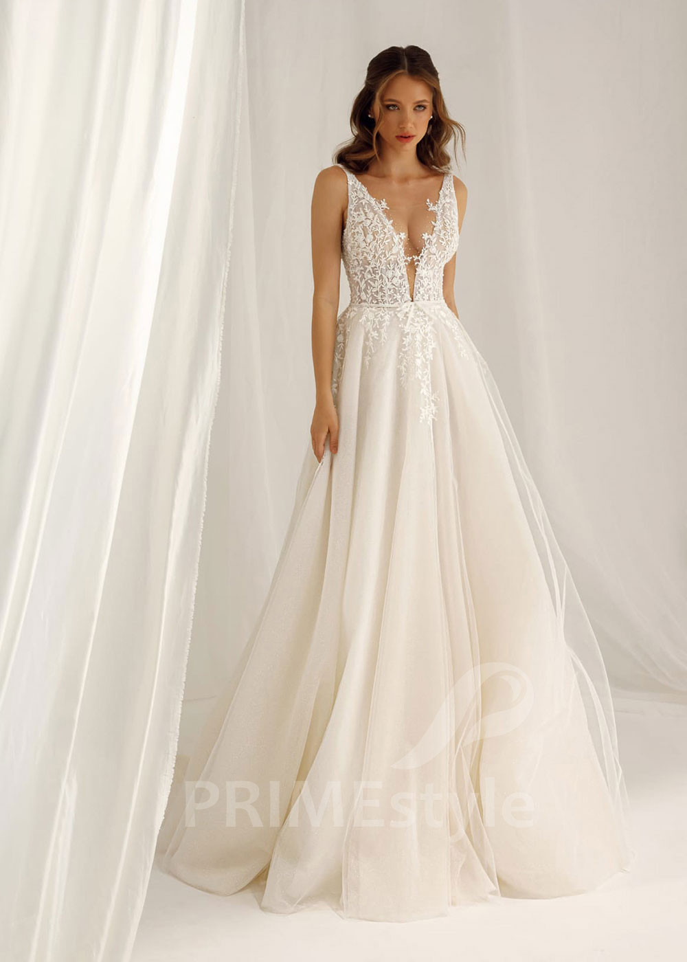 Elegantné tylové svadobné šaty Belani