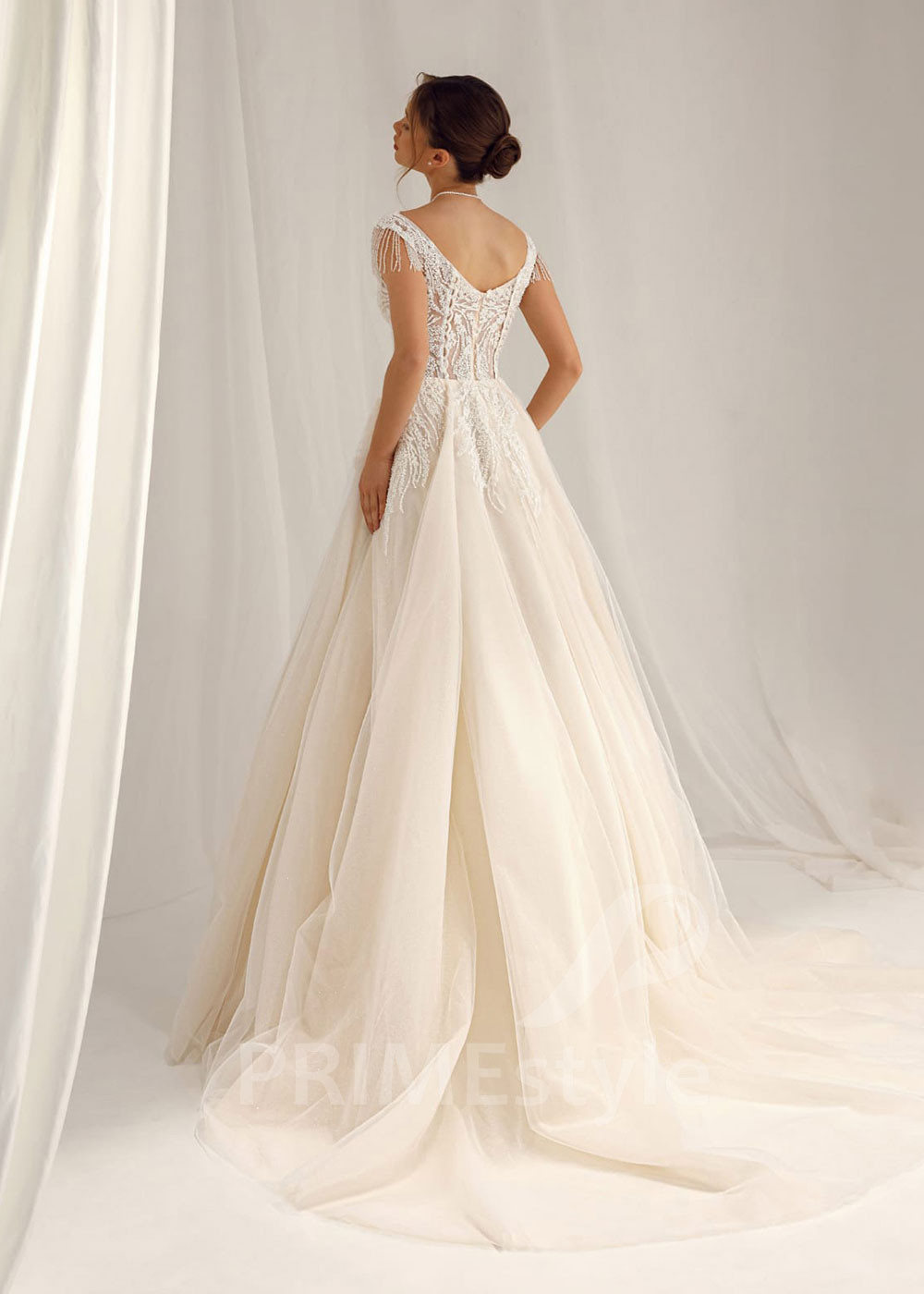 Luxusné princeznovské svadobné šaty...