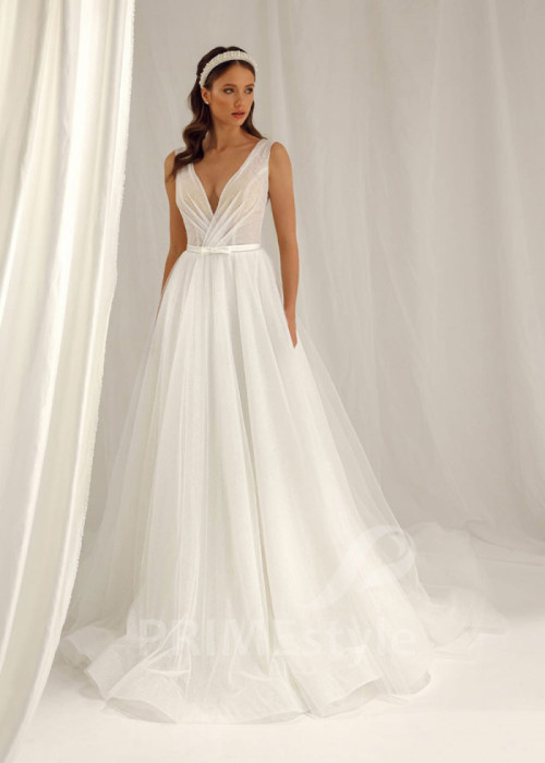 Jednoduché minimalistické svadobné šaty Kaylee