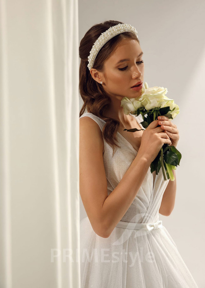 Jednoduché minimalistické svadobné šaty Kaylee