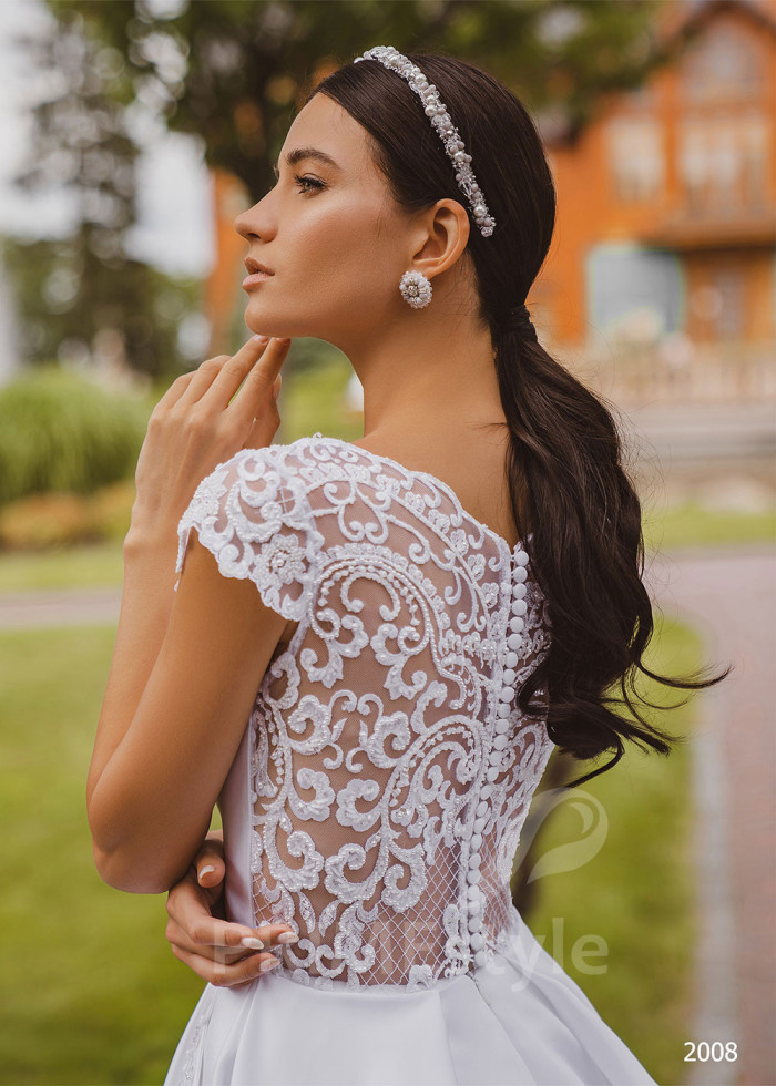 Elegantné minimalistické svadobné šaty LC2008