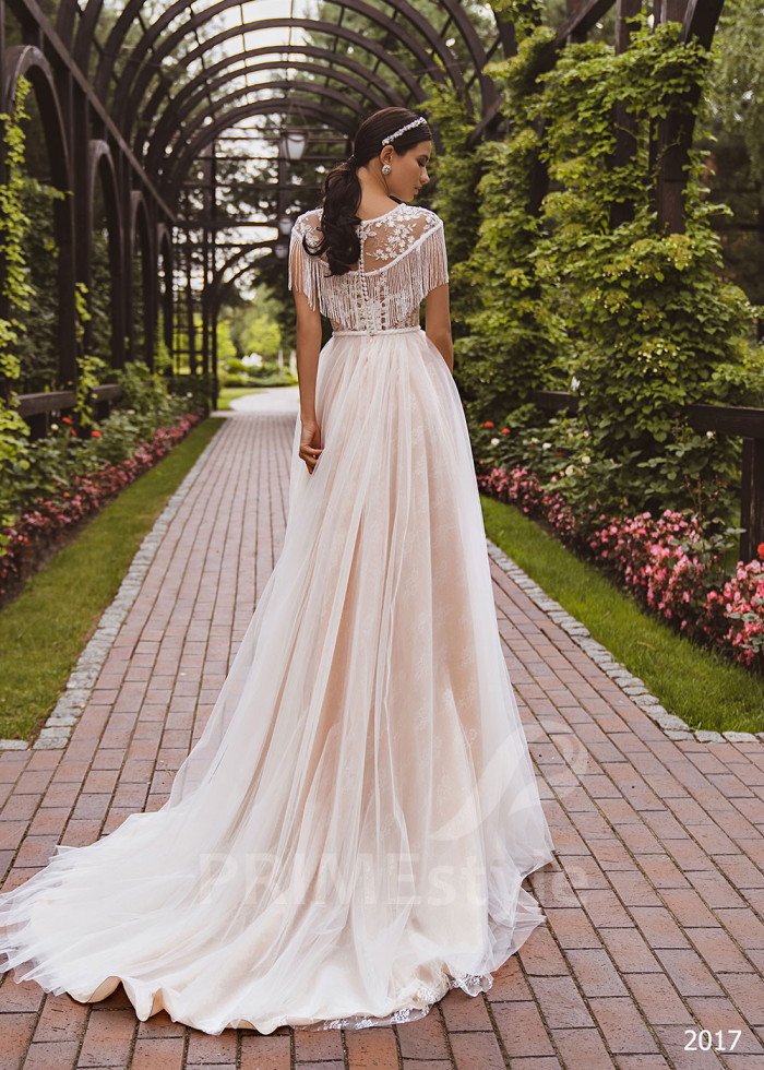 Extravagantné čipkované svadobné šaty LC2017