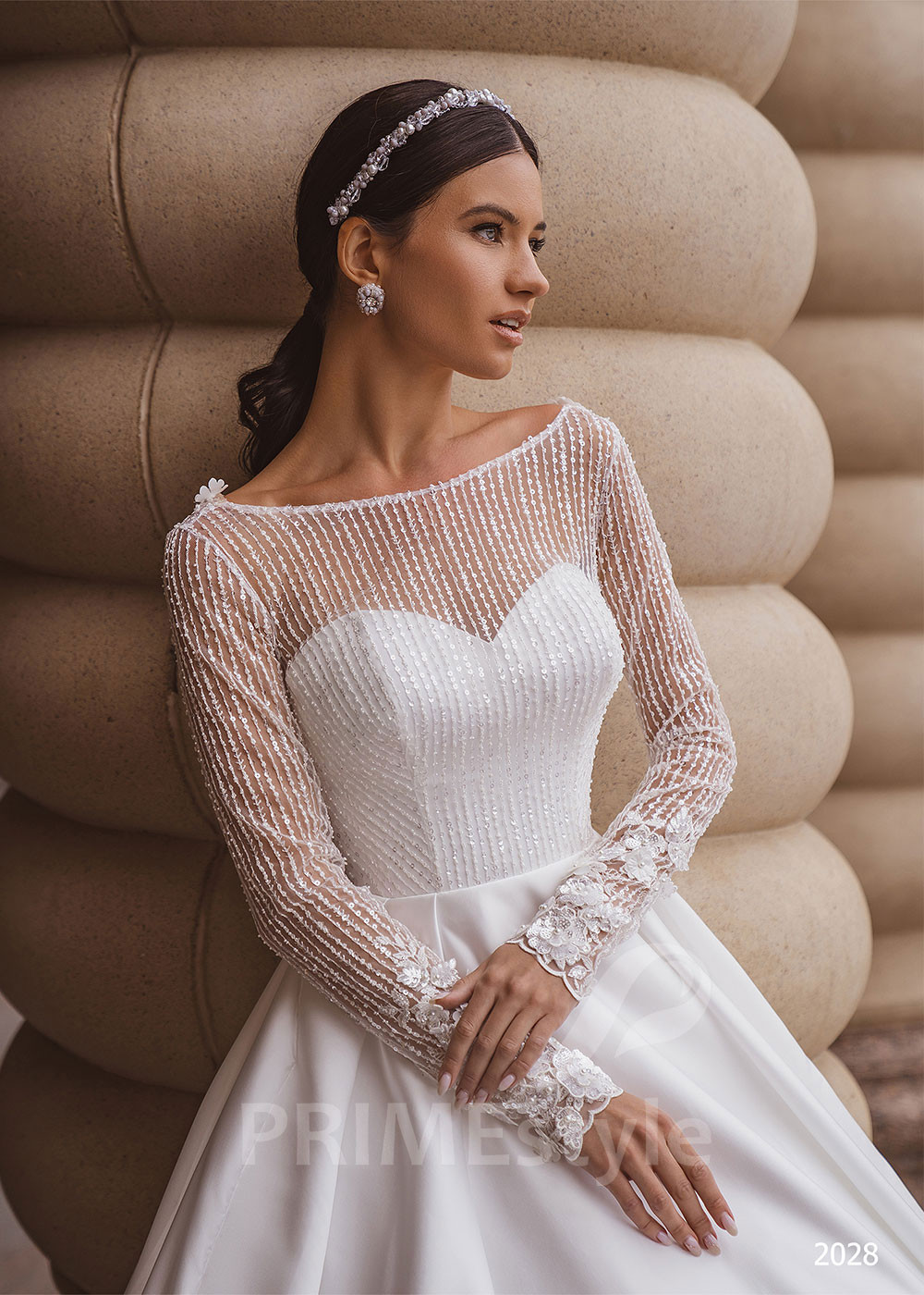 Elegantné saténove svadobné šaty LC2028