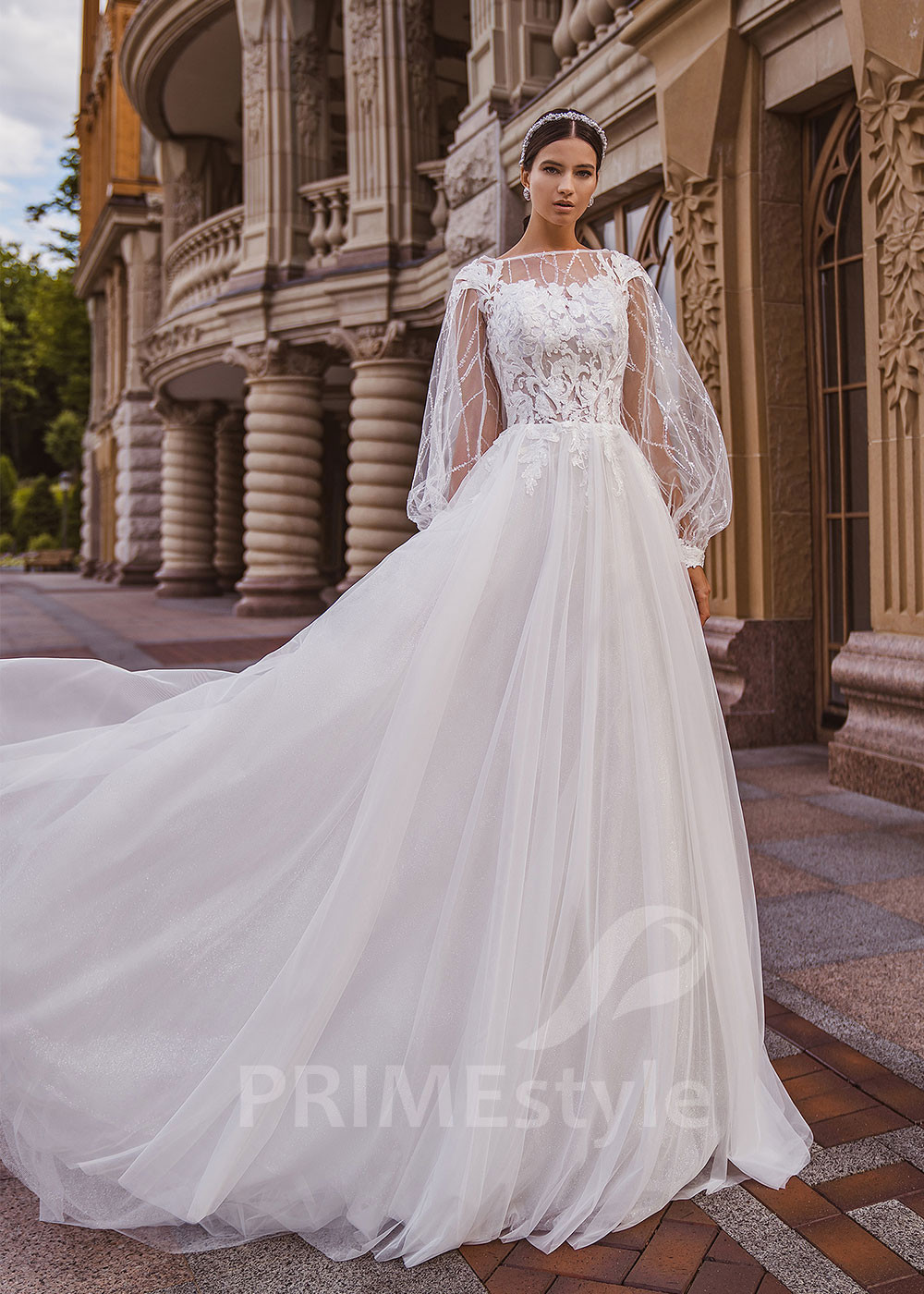 Extravagantné tylové svadobné šaty LC2029