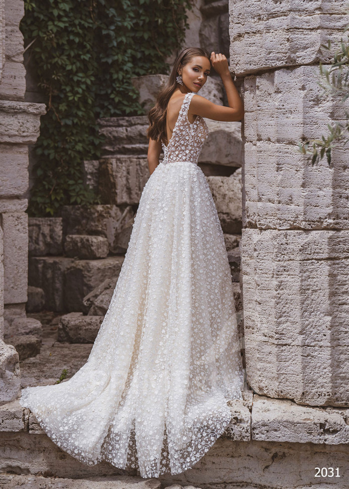 Luxusné celočipkované svadobné šaty LC2031