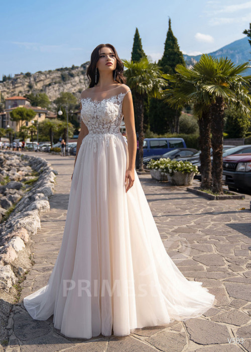 Jednoduché čipkované svadobné šaty LS503