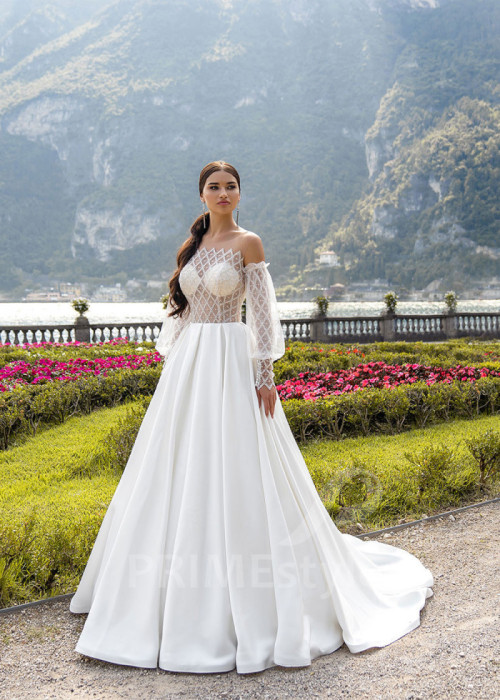 Extravagantné saténove svadobné šaty LS506