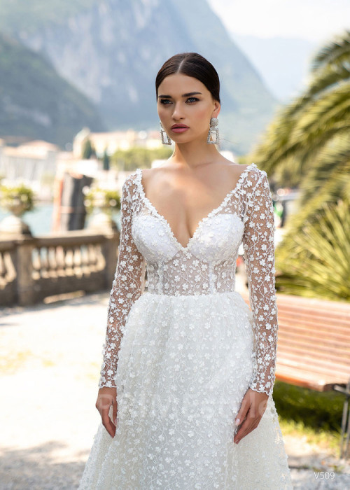 Luxusné kvetované svadobné šaty LS509 2