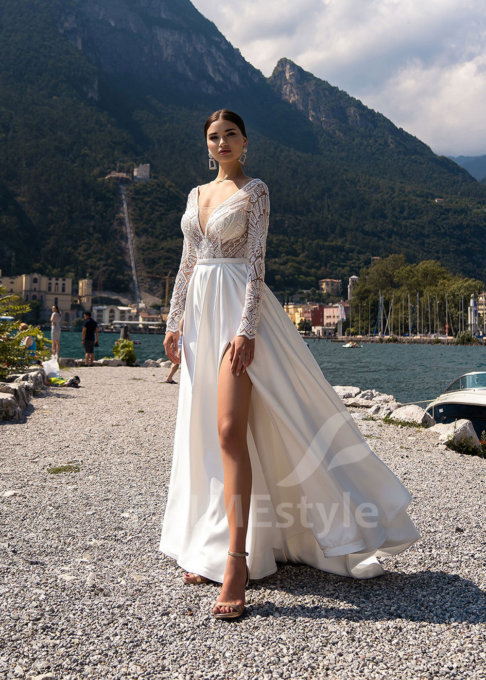 Extravagantné saténove svadobné šaty LS512