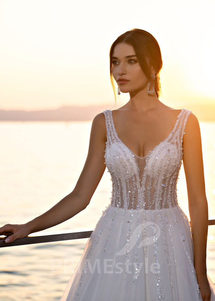 Jednoduché trblietavé svadobné šaty LS516