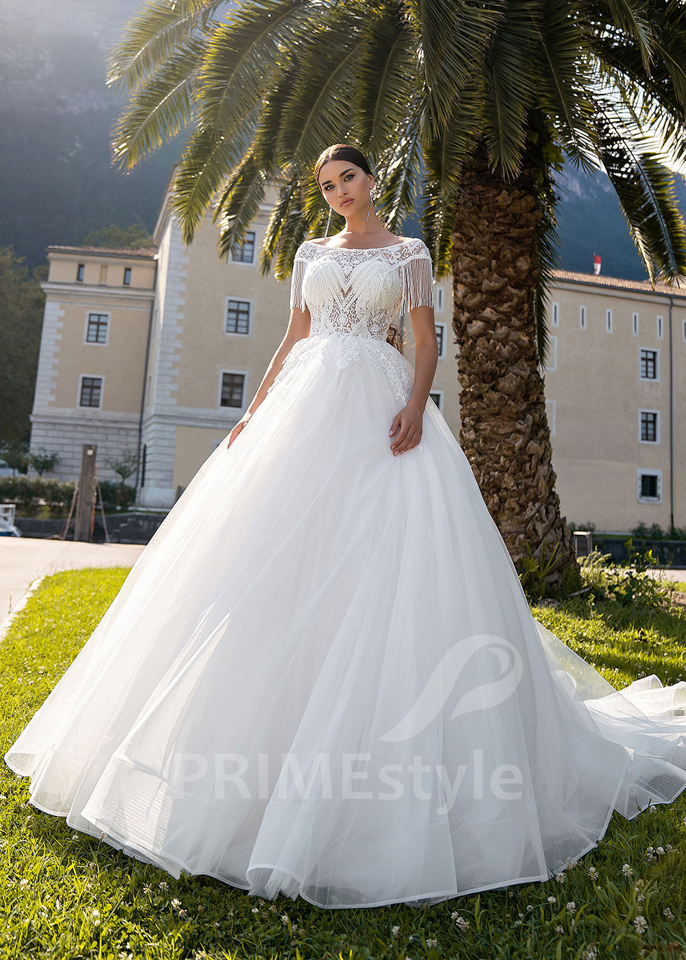 Elegantné princeznovské svadobné šaty LS522