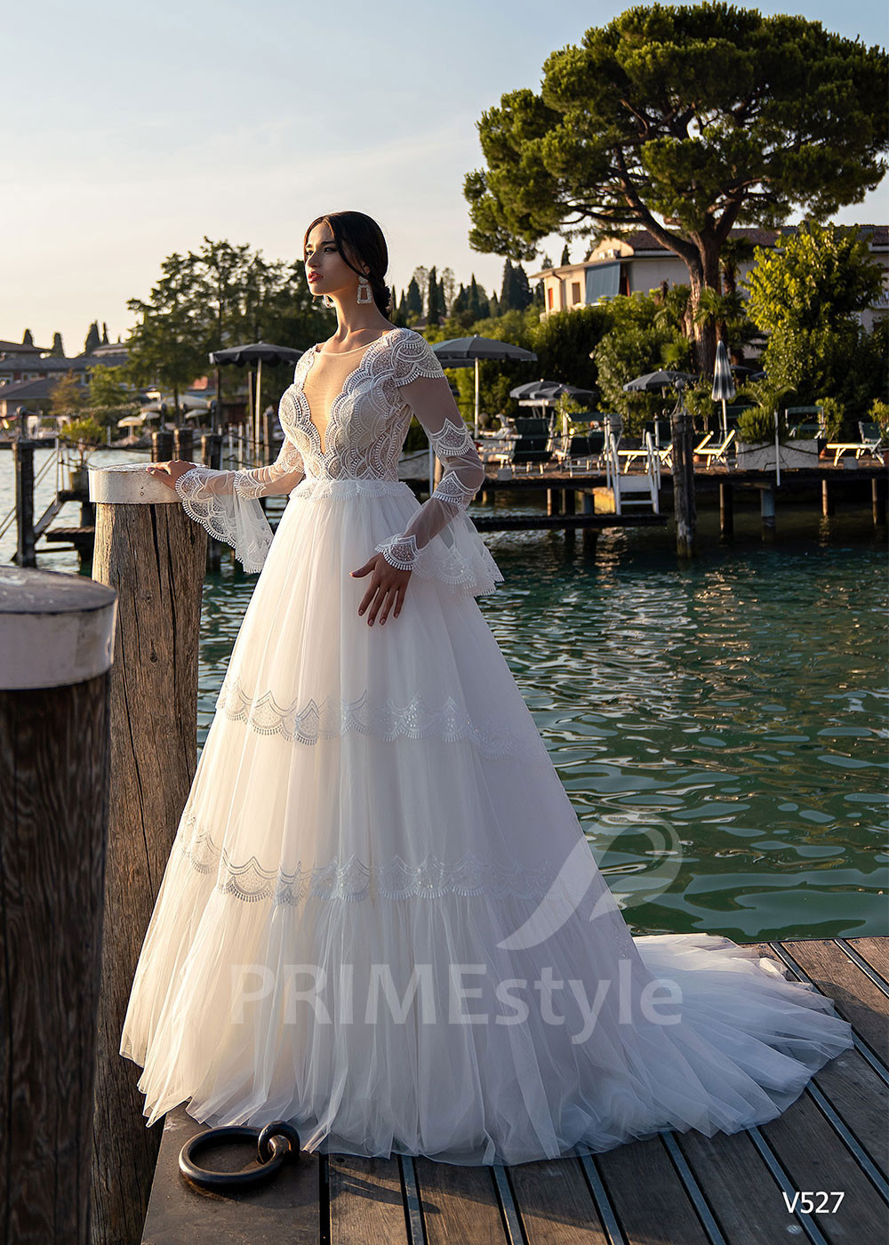 Exkluzívne romantické svadobné šaty LS527