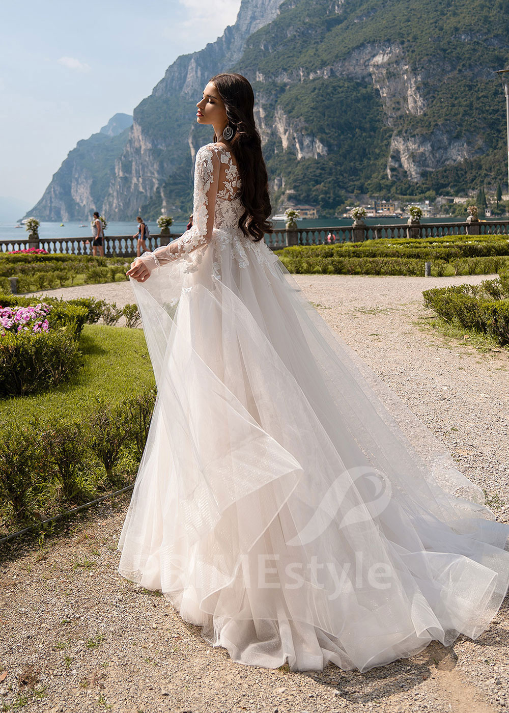 Luxusné princeznovské svadobné šaty...