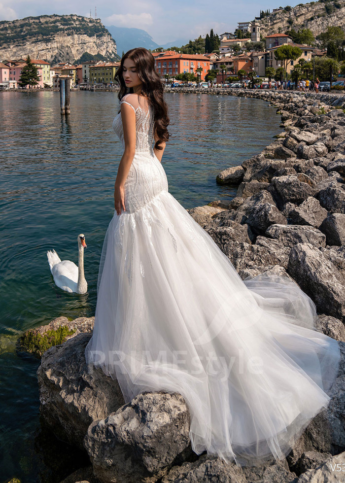 Luxusné čipkované svadobné šaty LS536