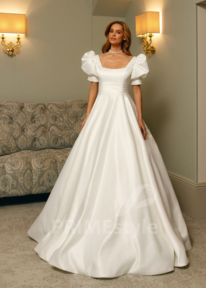 Jednoduché saténove svadobné šaty Sophie