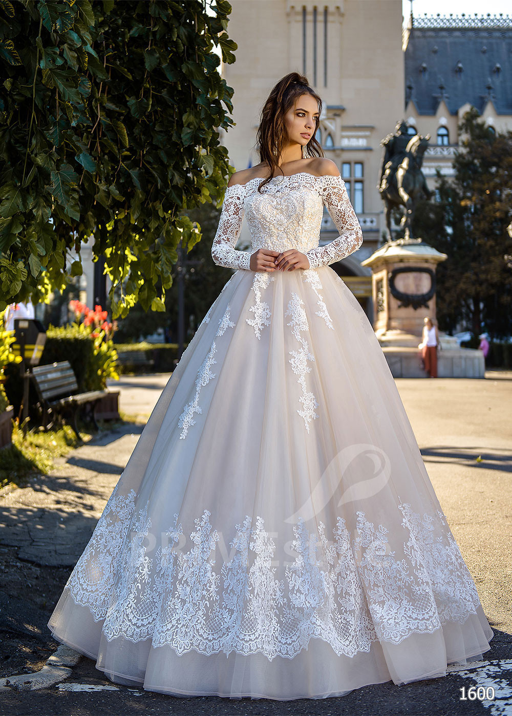 Luxusné princeznovské svadobné šaty LC1600