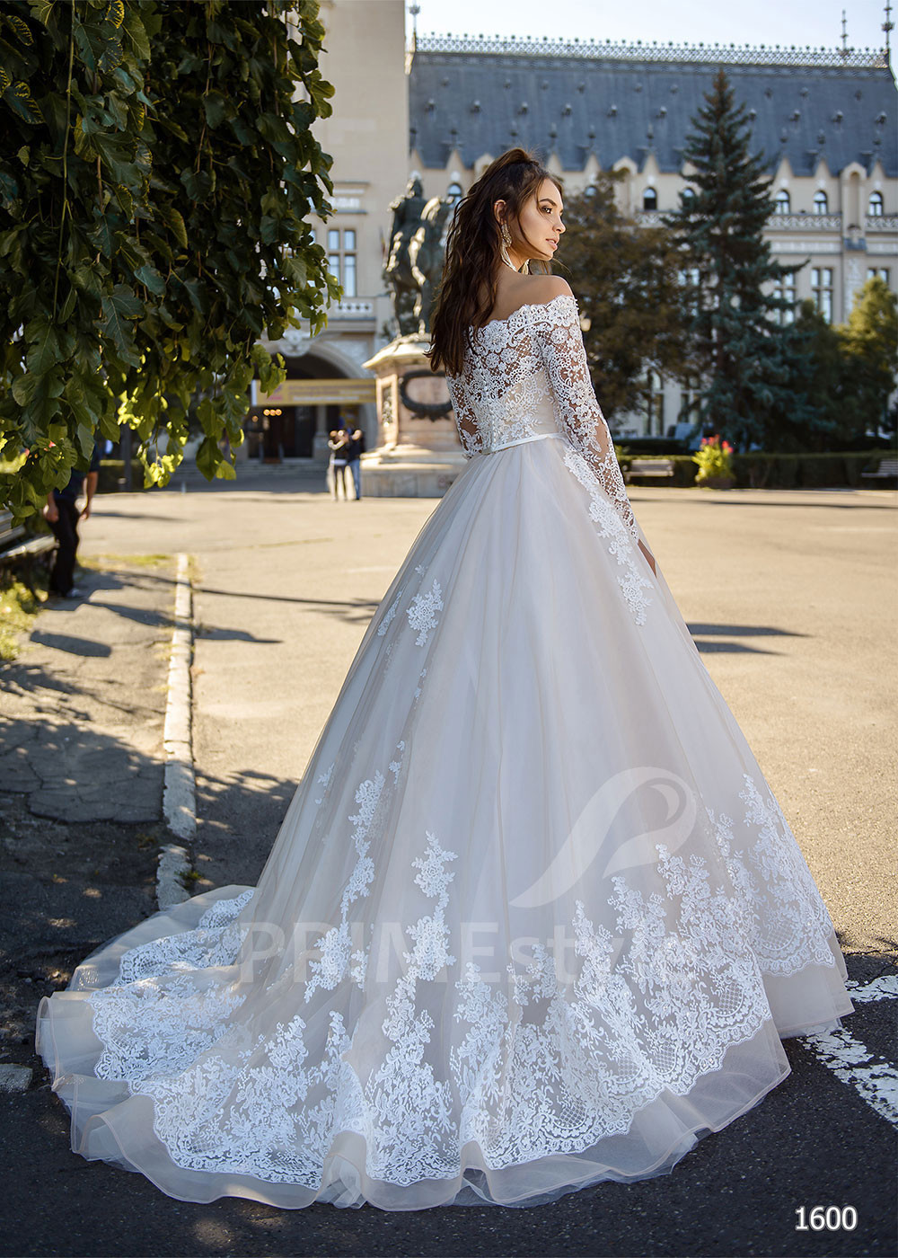 Luxusné princeznovské svadobné šaty...