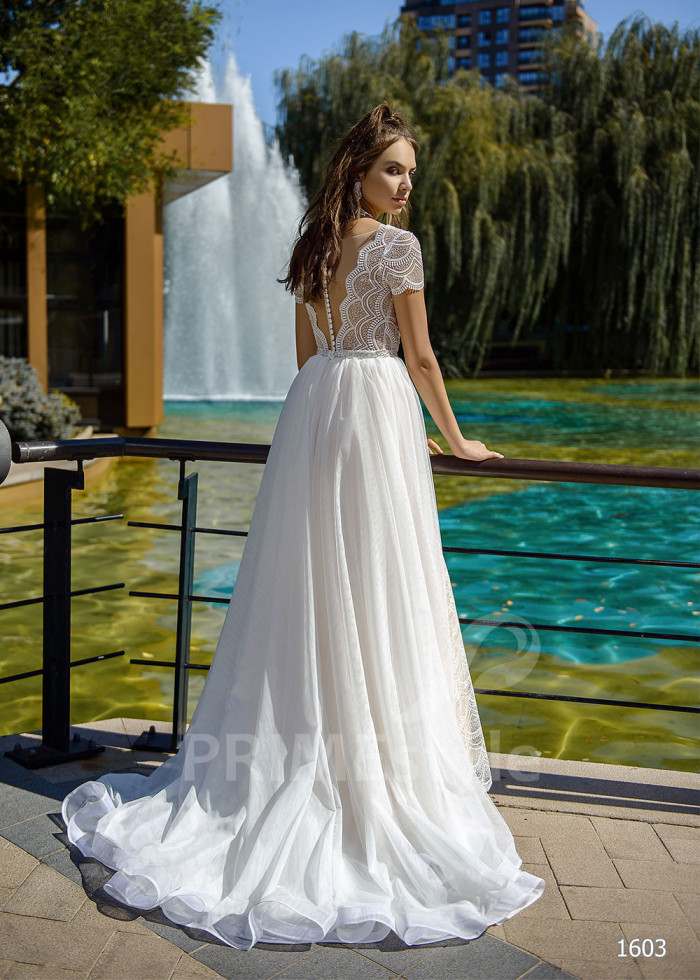 Elegantné úzke svadobné šaty LC1603