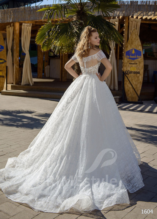 Luxusné trblietavé svadobné šaty LC1604 2