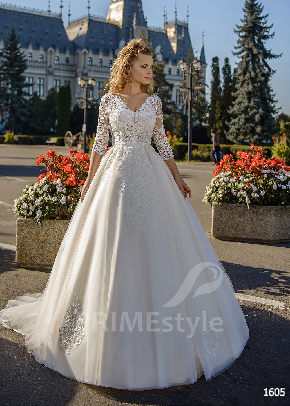 Luxusné čipkované svadobné šaty LC1605