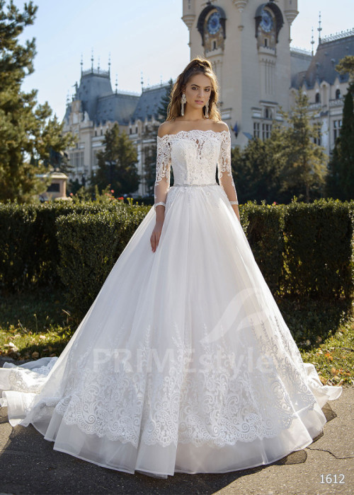 Elegantné čipkované svadobné šaty LC1612