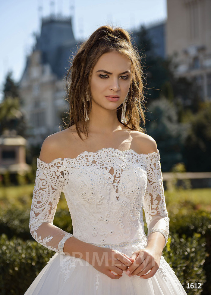 Elegantné čipkované svadobné šaty LC1612