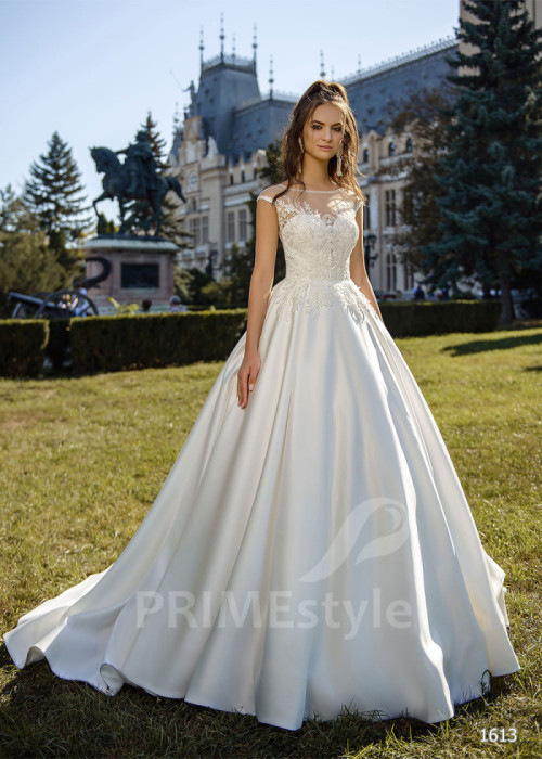 Elegantné saténove svadobné šaty LC1613