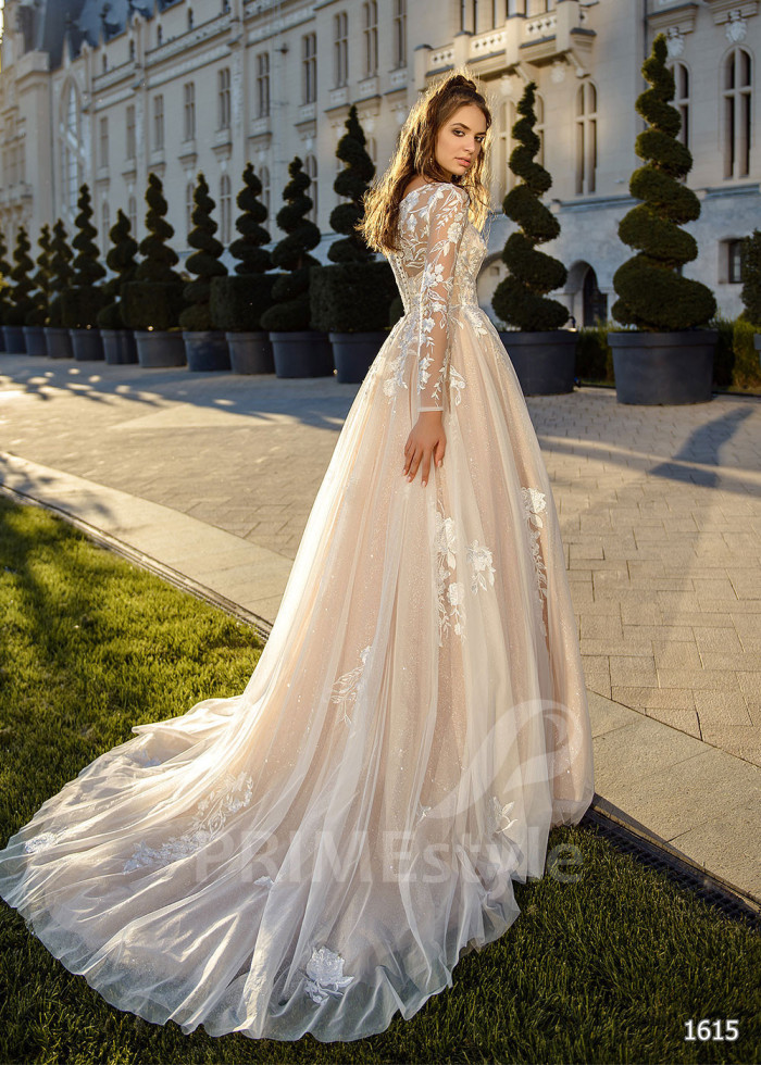 Elegantné trblietavé svadobné šaty LC1615