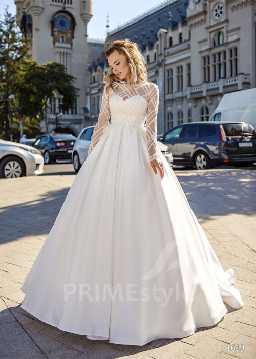 Extravagantné saténove svadobné šaty LC1619