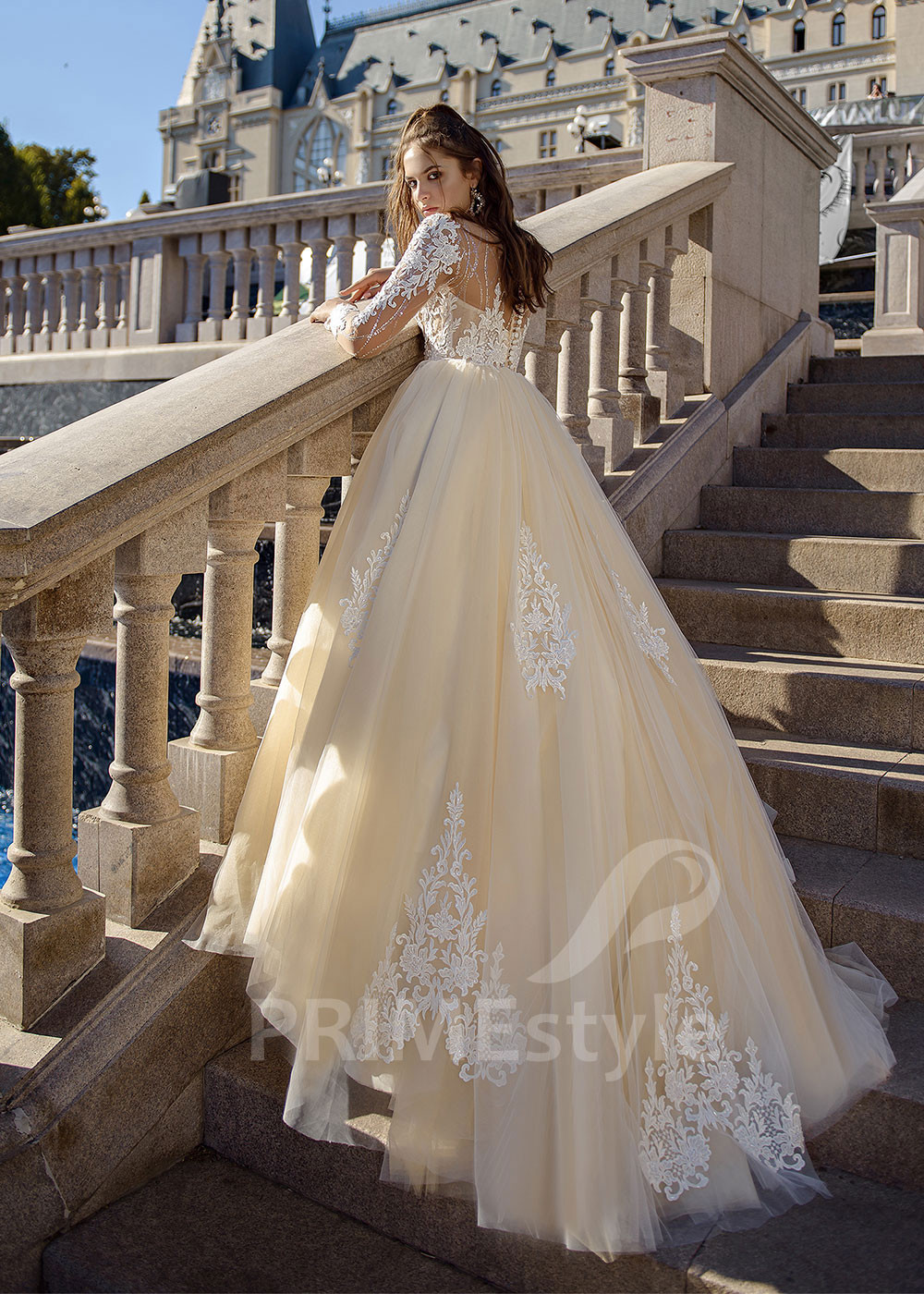 Luxusné princeznovské svadobné šaty...