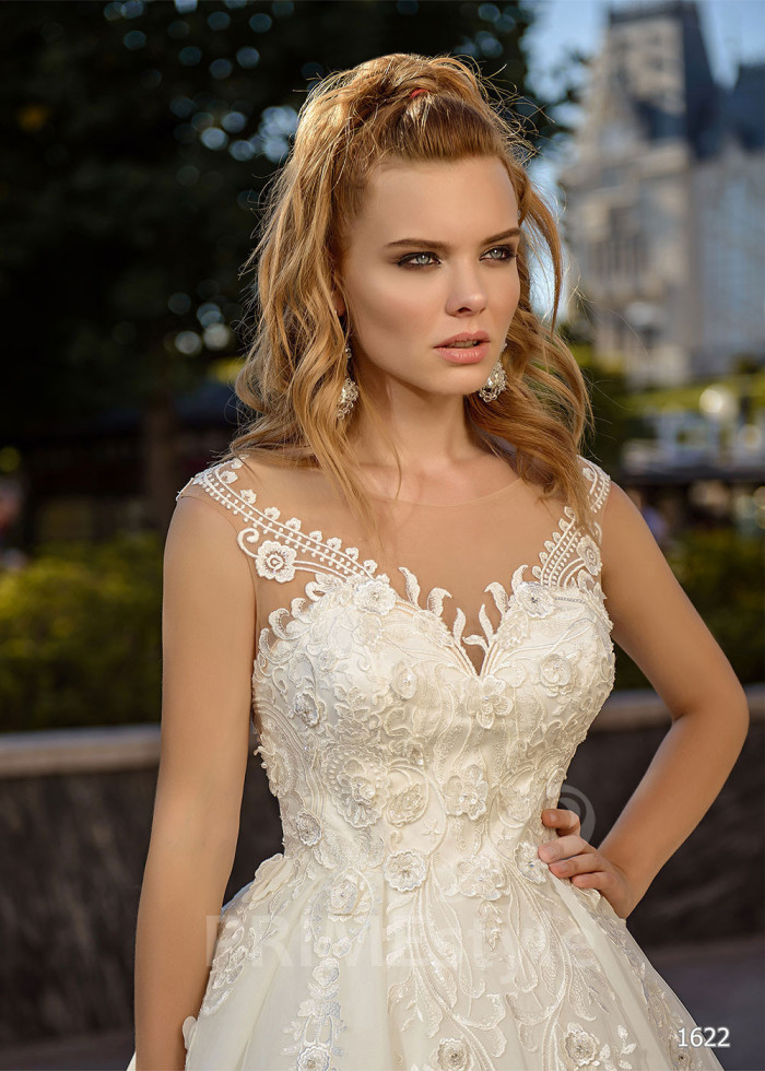 Elegantné kvetované svadobné šaty LC1622