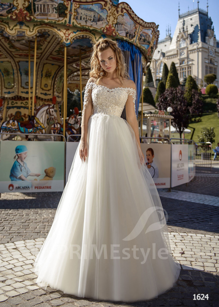 Jednoduché tylové svadobné šaty LC1624