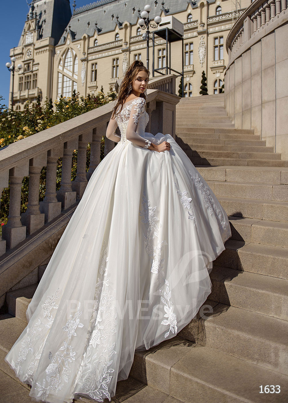 Exkluzívne romantické svadobné šaty...