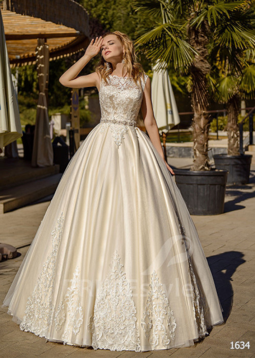 Luxusné čipkované svadobné šaty LC1634