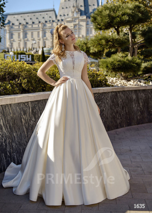 Jednoduché saténove svadobné šaty LC1635