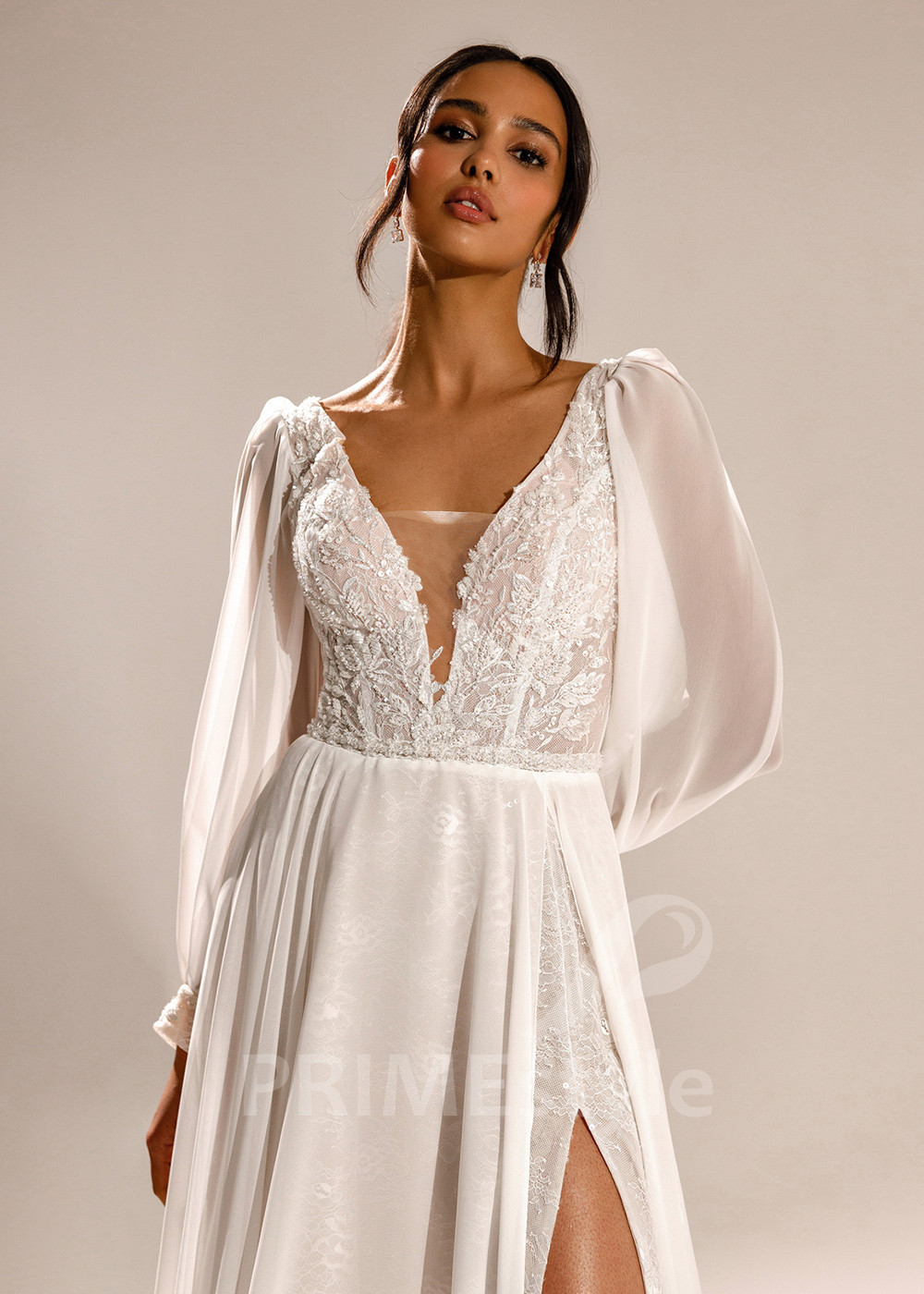 Extravagantné šifónové svadobné šaty...