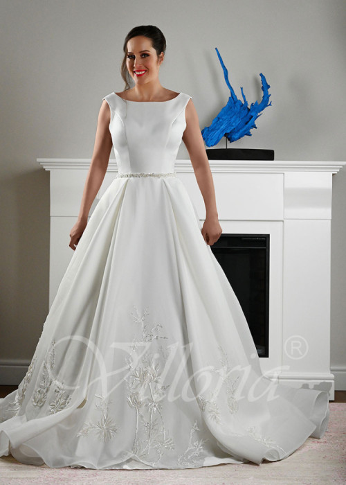 Luxusné saténove svadobné šaty Adriana