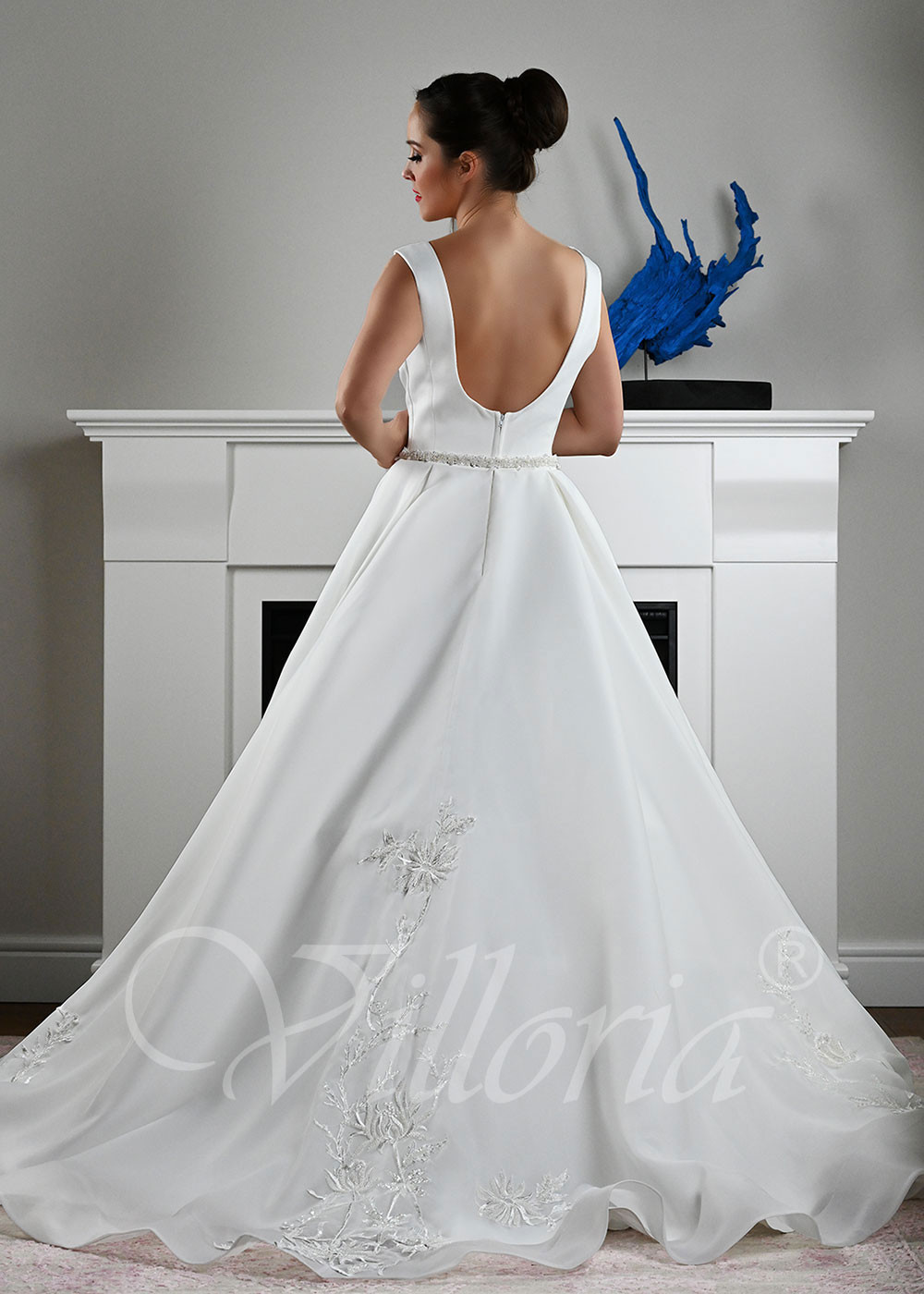 Luxusné saténove svadobné šaty Adriana