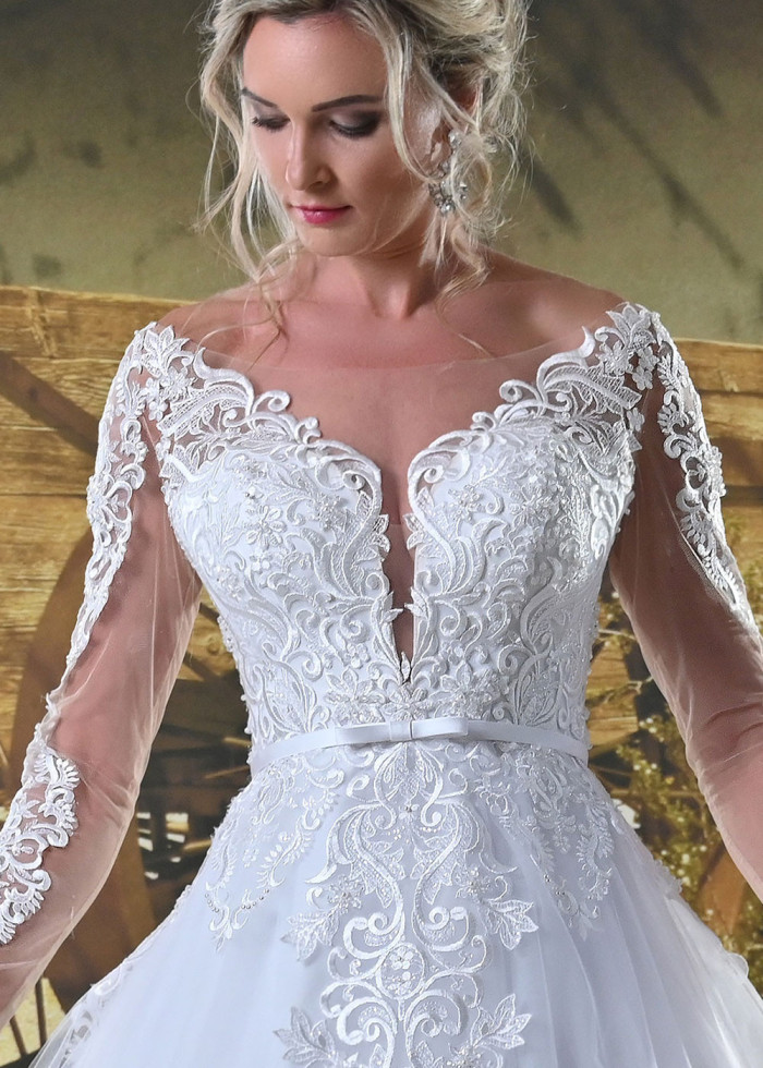 Elegantné čipkované svadobné šaty Darcy