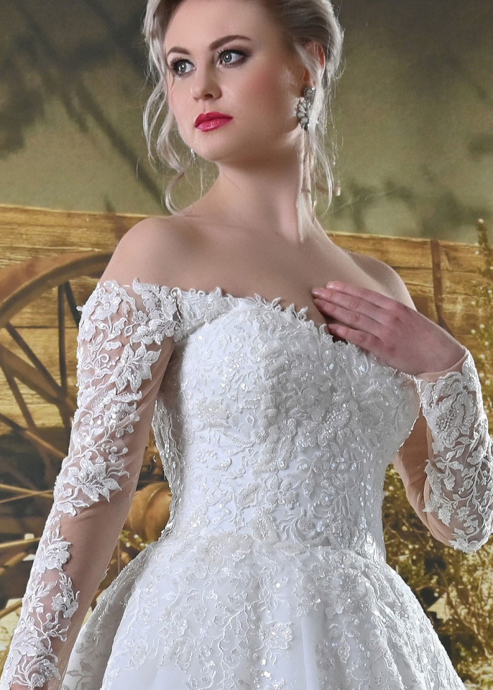 Luxusné čipkované svadobné šaty Dinara