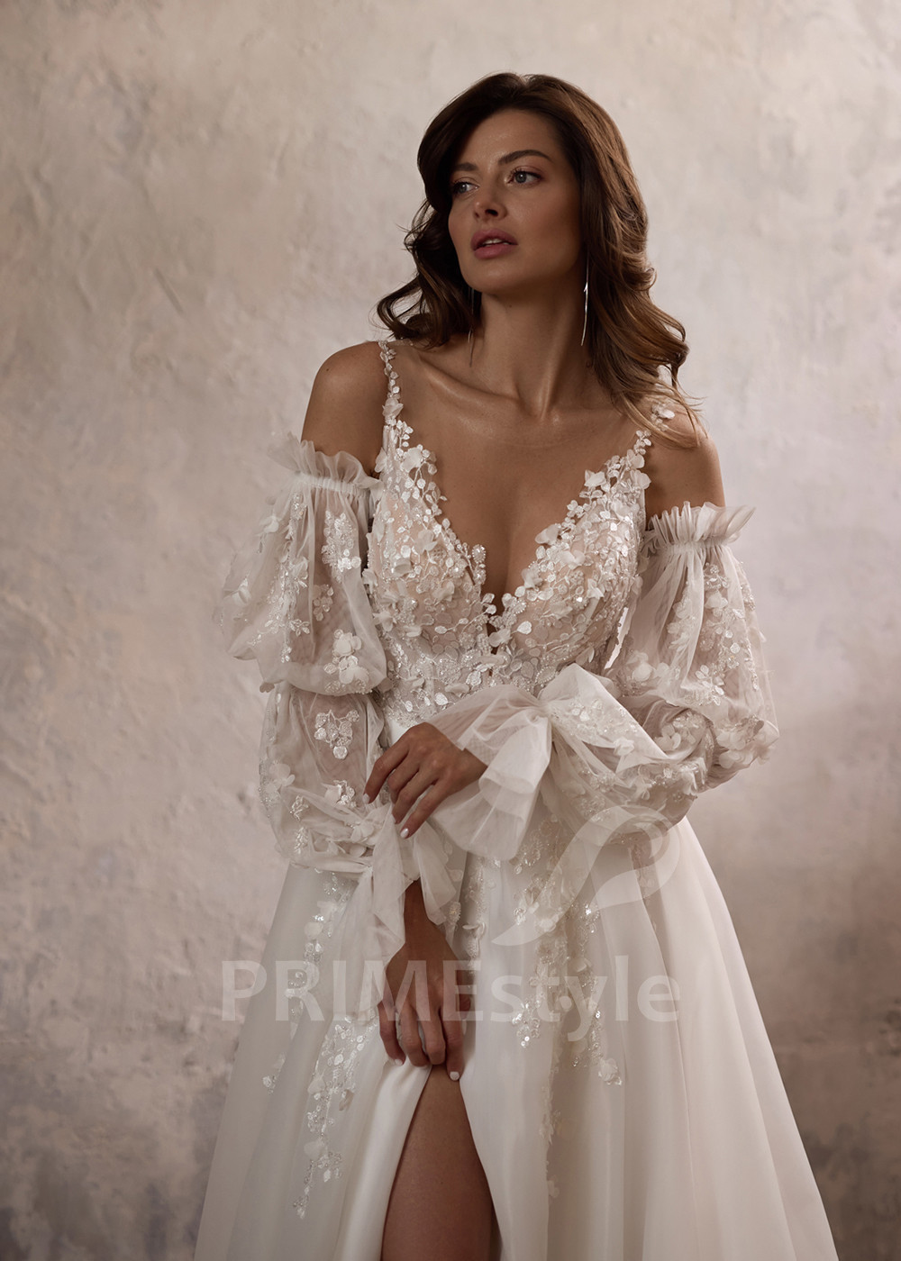 Exkluzívne svadobné šaty s dlhým...