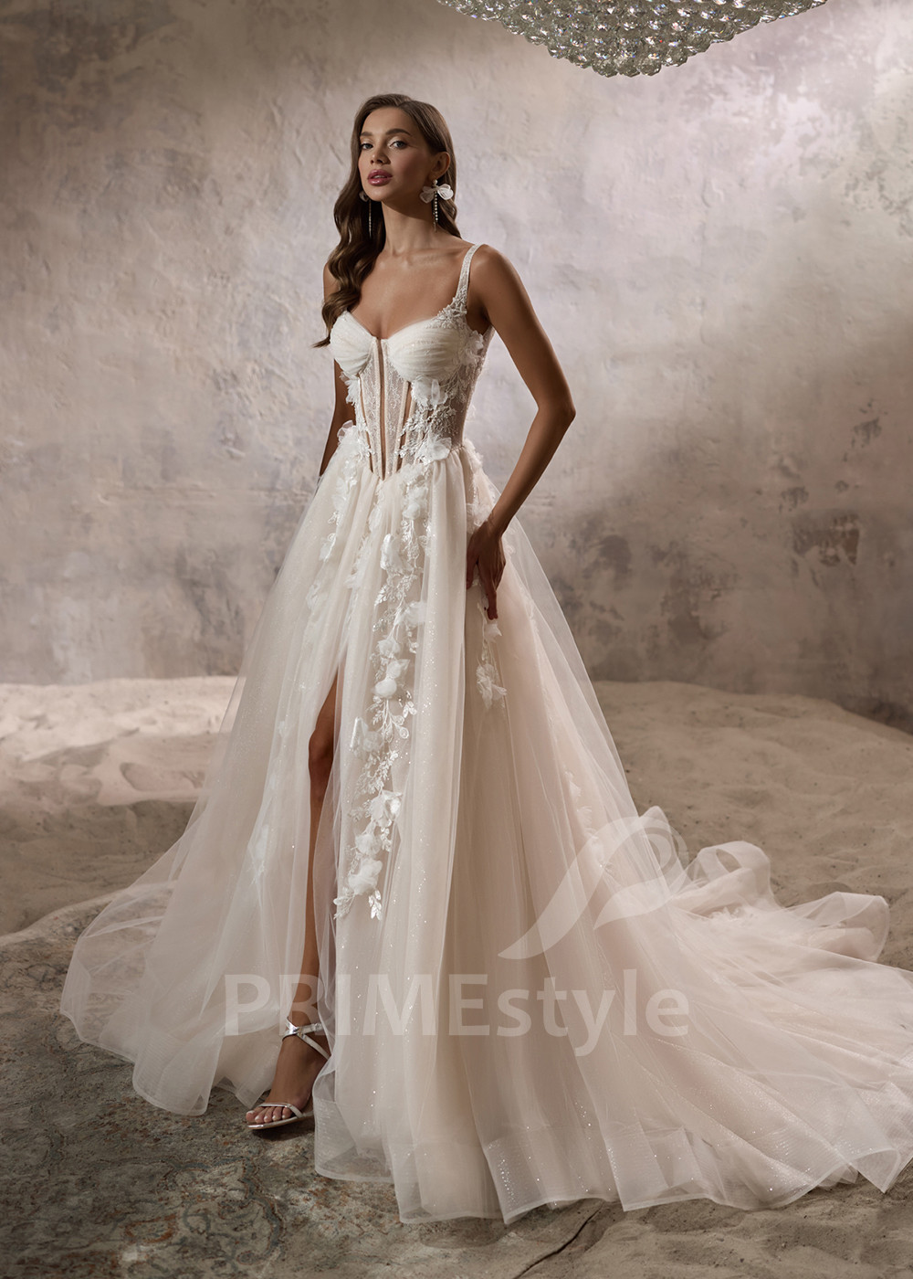 Romantické svadobné šaty na ramienka LC2813